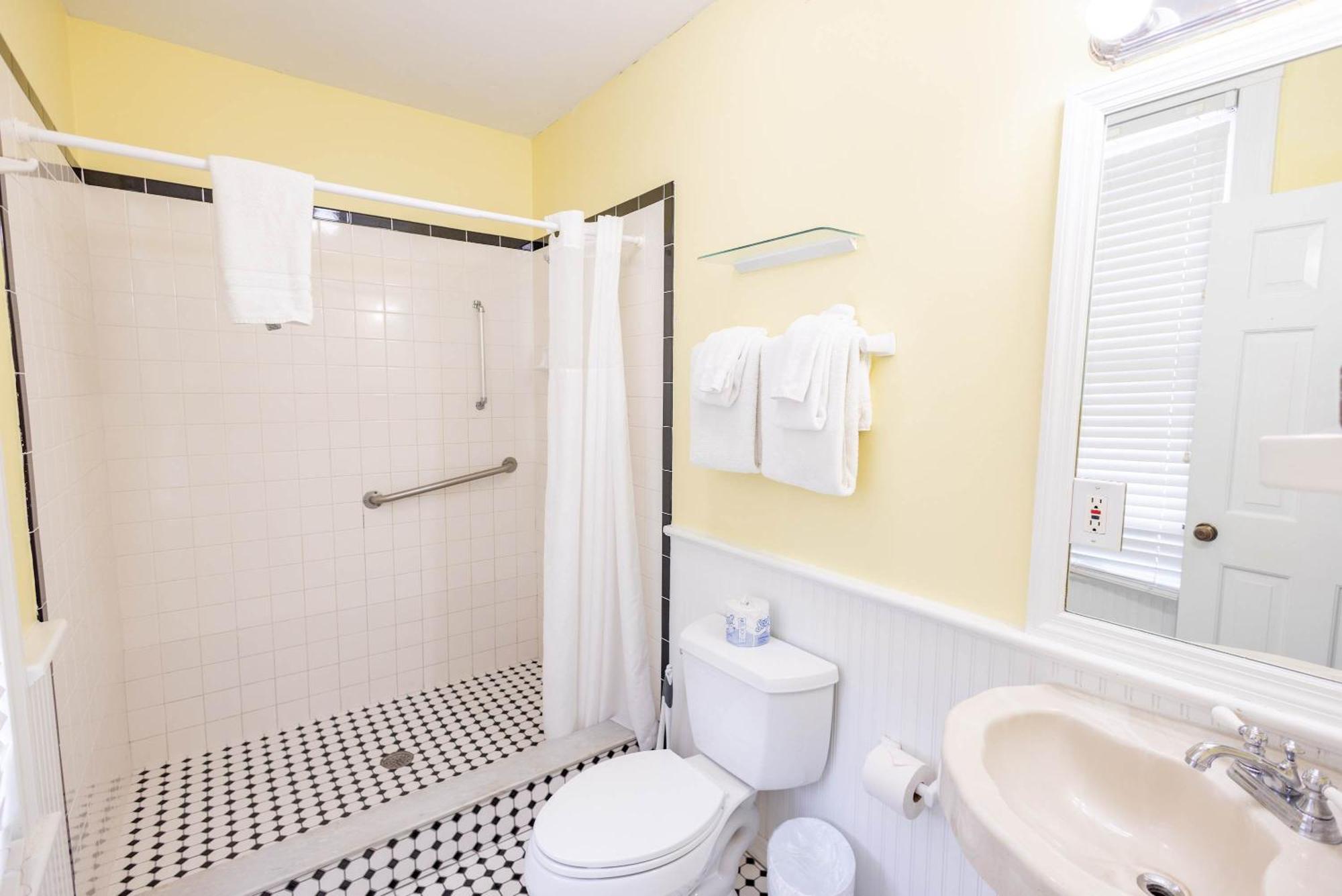 Deluxe Queen At The Curry Mansion - Parking & Heated Pool! Key West Luaran gambar